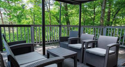 Private accommodation with hot spring water flowin / Agatsuma-gun Gunma