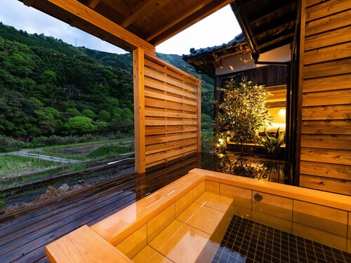 Weekdays only great value with 2 meals included Enjoy a hasslefree stay at an inn that only acco / Koyu-gun Miyazaki