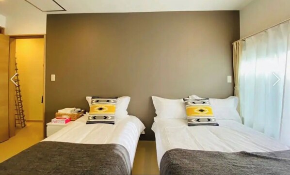 1 bedroom, desk, free WiFi, bed sheets