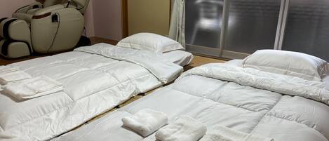 1 habitación, escritorio, tabla de planchar con plancha y wifi gratis