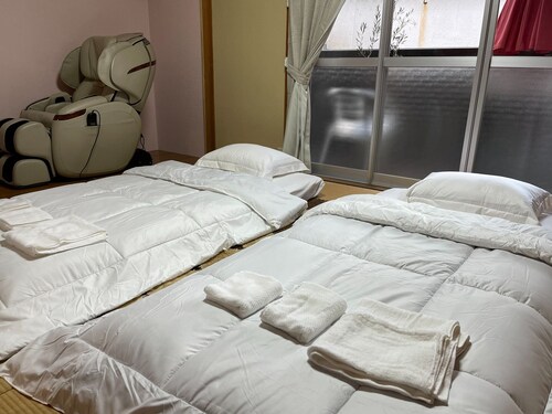 A private 2nd floor townhouse in the center of Izu / Izumo Shimane