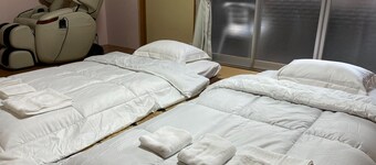 A private 2nd floor townhouse in the center of Izu / Izumo Shimane