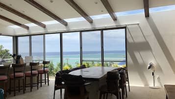 Deluxe Villa | In-room dining