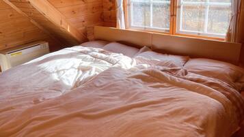 1 bedroom, desk, free WiFi, bed sheets