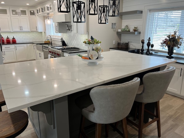 Four, plaque de cuisson