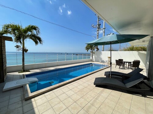 Enjoy a private pool overlooking the sea a luxuri / Kunigami-gun Okinawa