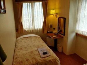 1 chambre, bureau, Wi-Fi gratuit, draps fournis