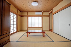 Interior - 10mins walk to beach Private Beach Villa w garden / Isumi-gun Chiba (Isumi-gun)