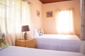 Setrika/meja setrika dan Wi-Fi gratis