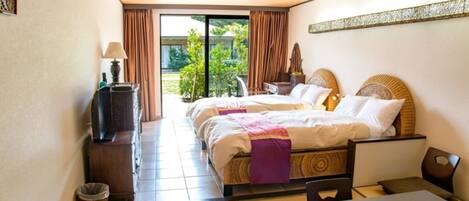 1 bedroom, desk, free WiFi, bed sheets