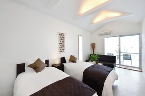 1 bedroom, desk, free WiFi, bed sheets