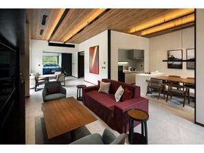 TV - Garden villa with private garage | Spacious vill / Sunto-gun Shizuoka (Sunto-gun)