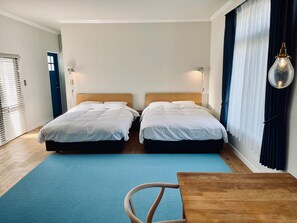 1 bedroom, desk, free WiFi, bed sheets - Sora Fresh Island Vegetable Salad and Bread / Miyakojima Okinawa (Miyakojima)