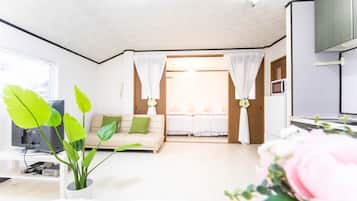 3 habitaciones, escritorio, wifi gratis y ropa de cama