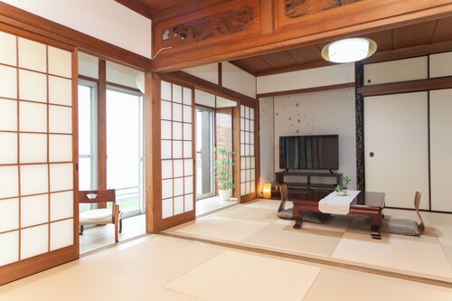 A maximum of 12 people can be accommodated / Awaji Hyōgo