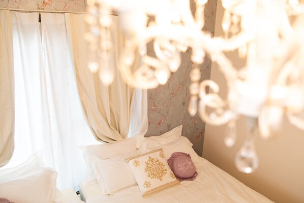 3 bedrooms, desk, free WiFi, bed sheets