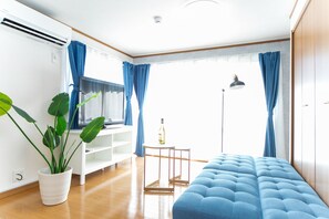 2 bedrooms, desk, free WiFi, bed sheets