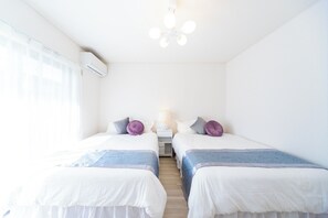 2 bedrooms, desk, free WiFi, bed sheets - A large detached house located in Hatsunaka Yokkaichi CityA private villa that can accommodate up / Yokkaichi Mie (Yokkaichi)