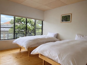 2 habitaciones, escritorio, wifi gratis y ropa de cama 