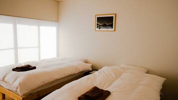 2 bedrooms, desk, free WiFi, bed sheets