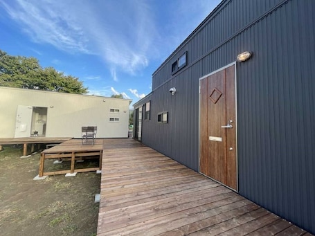 Exterior. Trailer house Royal 1 building Capacity 6 people / Shimotakai District Nagano