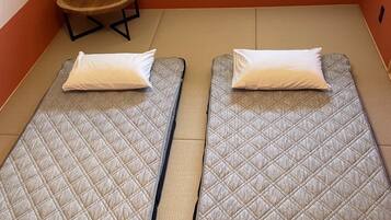 2 habitaciones, escritorio, wifi gratis y ropa de cama