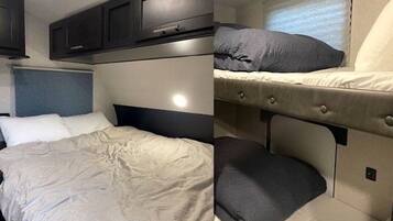 2 bedrooms, desk, free WiFi, bed sheets