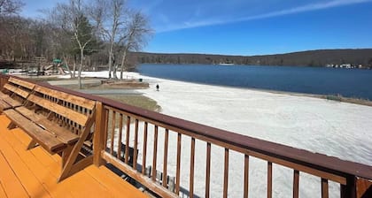 5 min walk to ski lifts & lodge! 25% off ski lifts & tubing! Modern, clean home!
