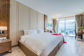 Deluxe Studio | Premium bedding, desk, laptop workspace, blackout curtains - Aura Panorama Nha Trang (Nha Trang)