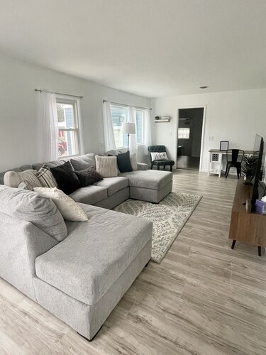 Cozy home - great Perrysburg location