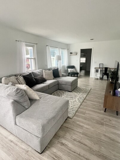 Cozy home - great Perrysburg location