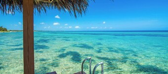 Northern Lights 3 - 2BR/2.5BA Oceanfront Condo w/ Pool & Dock on Northside