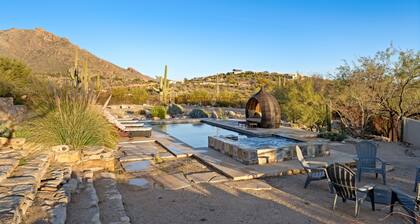 Luxury Desert Escape Pool, Spa, Pickleball, Basketball • Scenic Foothills Views