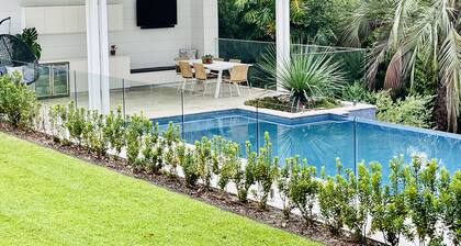 Luxurious Modern Hamptons Retreat