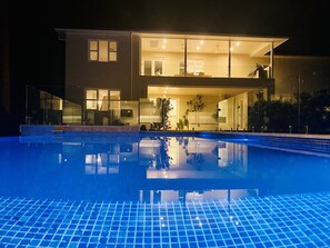 Utomhuspool