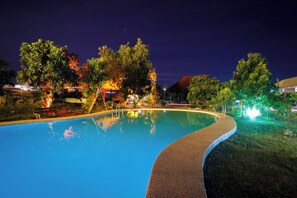 Piscina externa