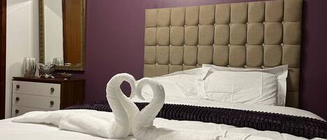 2 bedrooms, iron/ironing board, free WiFi, bed sheets