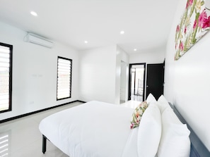 3 bedrooms, iron/ironing board, free WiFi
