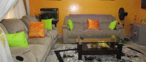 Wi-Fi gratis dan seprai linen