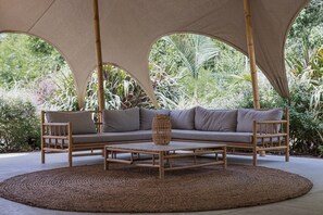 Reception - Layla Glamping (Emek HaMaayanot)