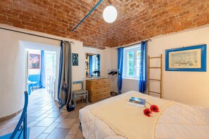 Standard Apartment, 2 Bedrooms, Mountainside (Villa Sara - 5 Min From The Sea) | 2 bedrooms, iron/ironing board, free WiFi, bed sheets - Villa Sara - 5 Min From The Sea (Finale Ligure)