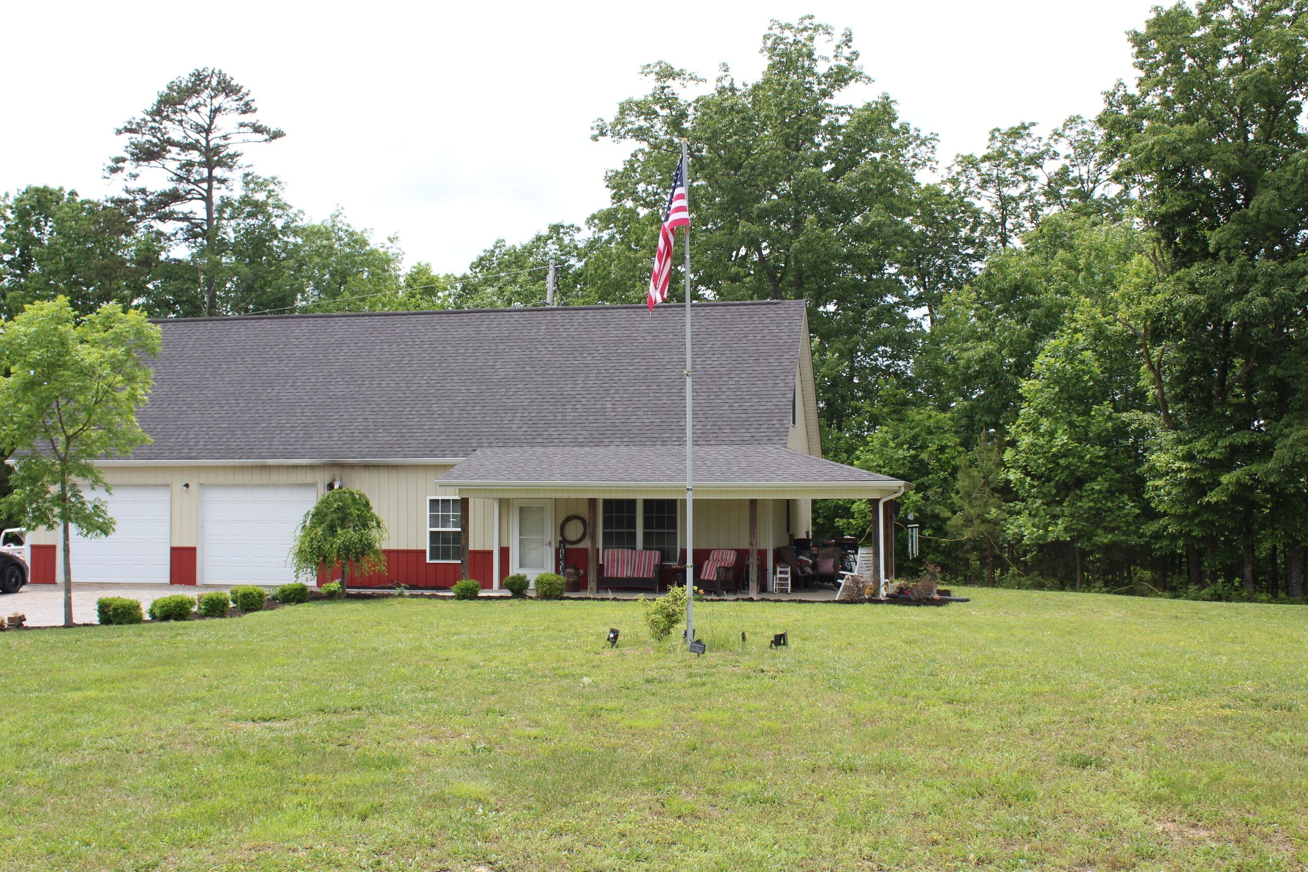 Spring is in the air !!Large Property for Big Boats, Best View in Pulaski  Co.
