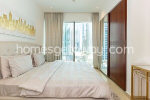 ลักซ์ชัวรี่อพาร์ทเมนท์ | 2 ห้องนอน, ตู้นิรภัยในห้องพัก, เตารีด/โต๊ะรีดผ้า, Wi-Fi ฟรี