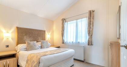 Cannington Lodge (Pet friendly)