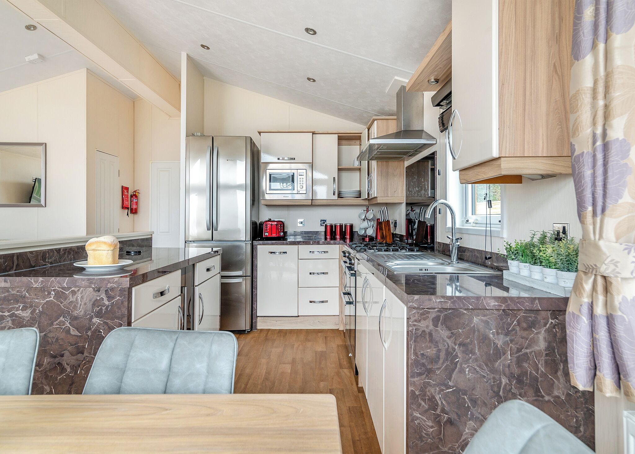 Fridge, oven, stovetop, toaster