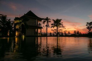 Pool - B Saya Villa And Restaurant (Ubud)