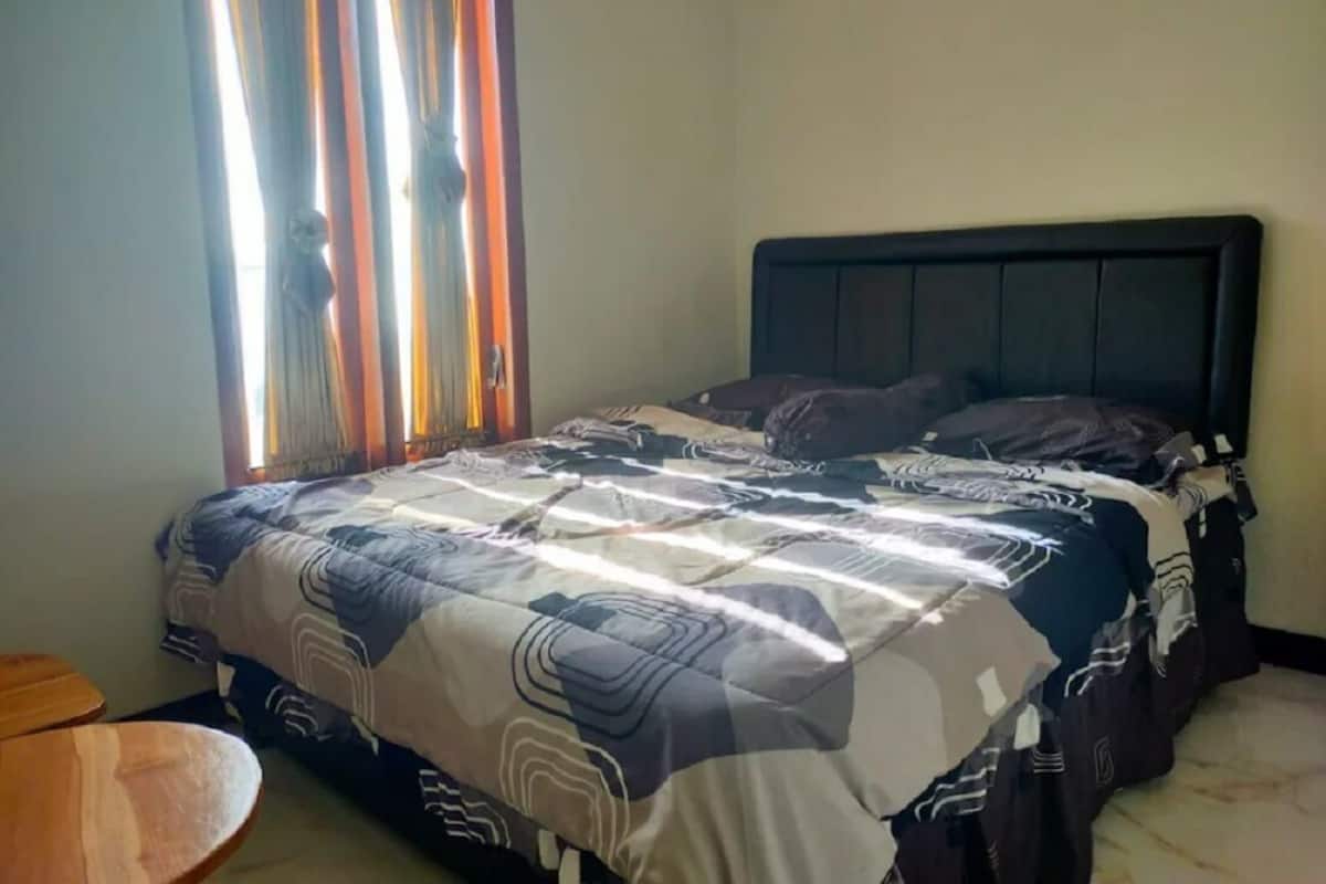 Standard Room | Bed sheets