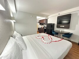 Desk, blackout drapes, free WiFi, bed sheets