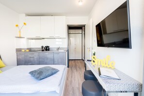 1 Schlafzimmer, Schreibtisch, Reisekinderbett, kostenloses WLAN