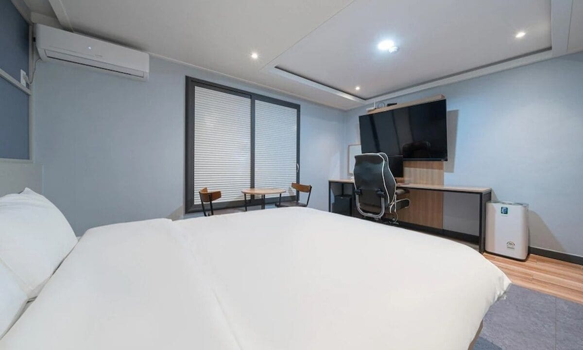 Individually decorated, individually furnished, free WiFi, bed sheets